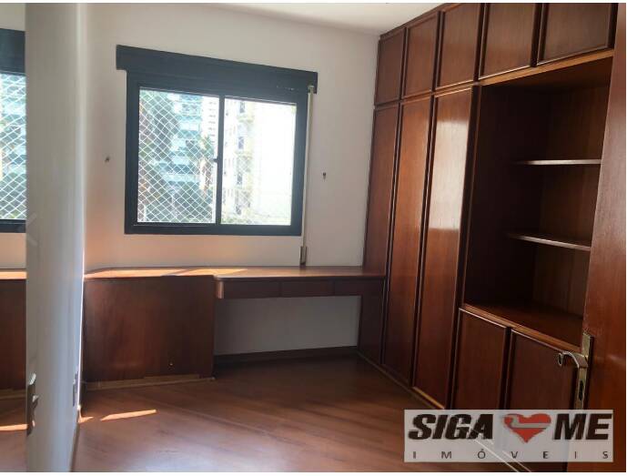 Apartamento para alugar com 3 quartos, 110m² - Foto 11