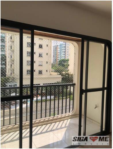 Apartamento para alugar com 3 quartos, 110m² - Foto 12