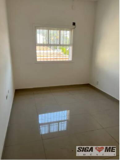 Casa para alugar com 4 quartos, 240m² - Foto 10