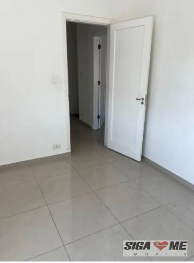 Casa para alugar com 4 quartos, 240m² - Foto 13