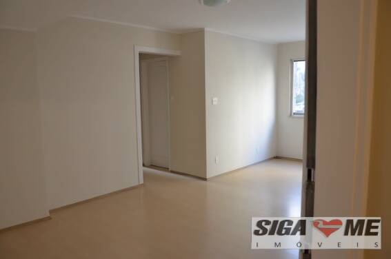 Apartamento à venda com 2 quartos, 78m² - Foto 2