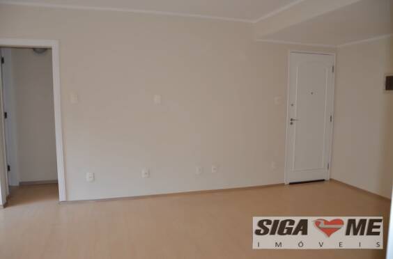 Apartamento à venda com 2 quartos, 78m² - Foto 4