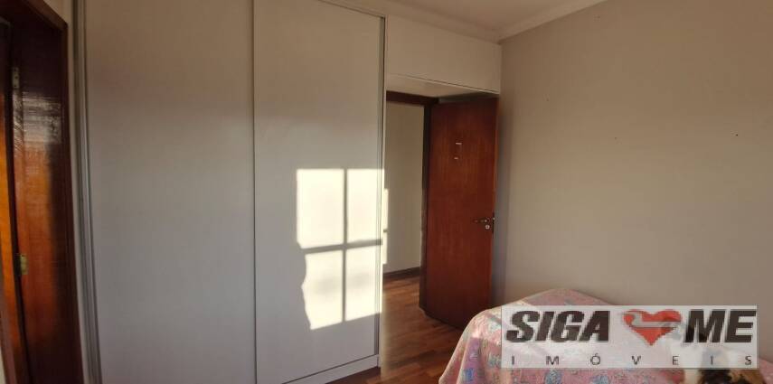 Sobrado à venda com 4 quartos, 185m² - Foto 4