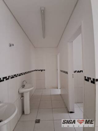 Prédio Inteiro para alugar, 550m² - Foto 11