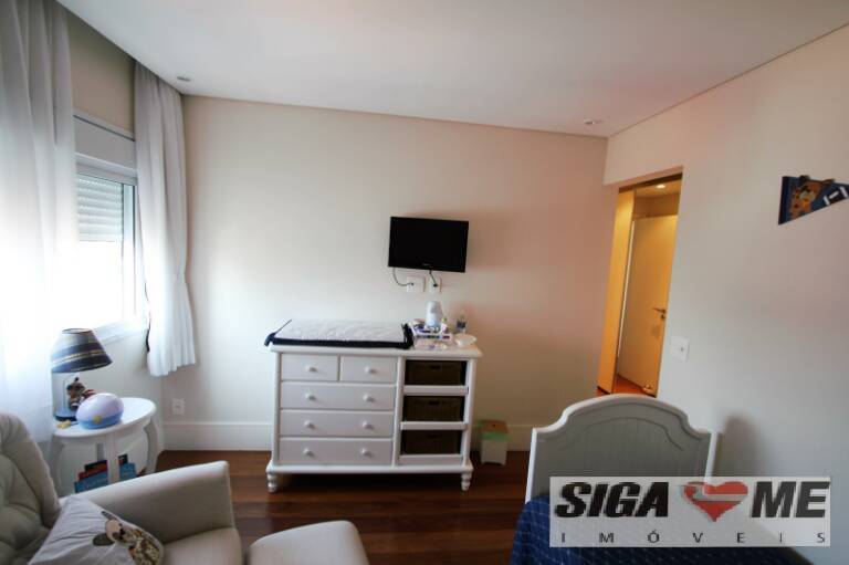 Apartamento à venda com 3 quartos, 167m² - Foto 2