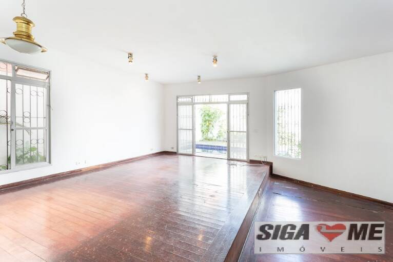 Casa à venda com 5 quartos, 257m² - Foto 2