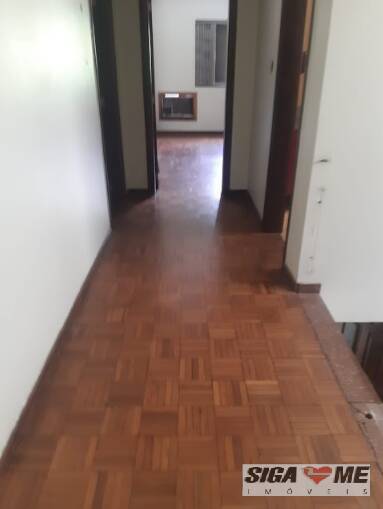 Sobrado à venda com 8 quartos, 276m² - Foto 53