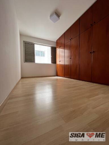 Apartamento à venda com 3 quartos, 200m² - Foto 4