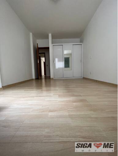 Apartamento à venda com 3 quartos, 200m² - Foto 7