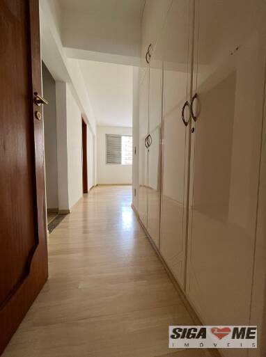 Apartamento à venda com 3 quartos, 200m² - Foto 6