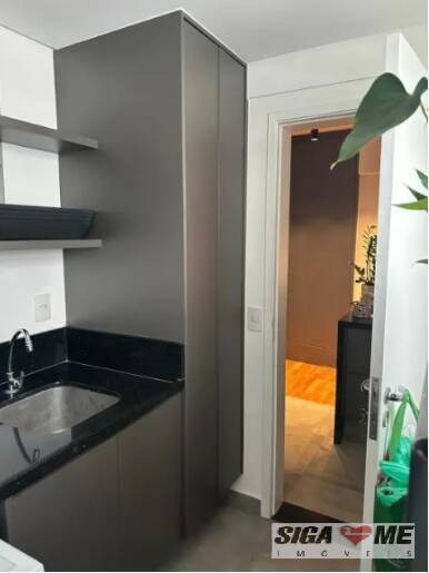 Apartamento à venda com 3 quartos, 240m² - Foto 6