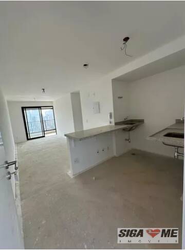 Apartamento à venda com 2 quartos, 68m² - Foto 2