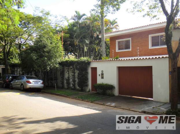 Casa à venda e aluguel com 6 quartos, 450m² - Foto 12