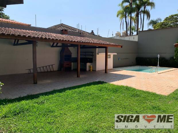 Casa à venda e aluguel com 6 quartos, 450m² - Foto 24