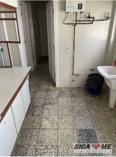 Apartamento à venda com 3 quartos, 221m² - Foto 8