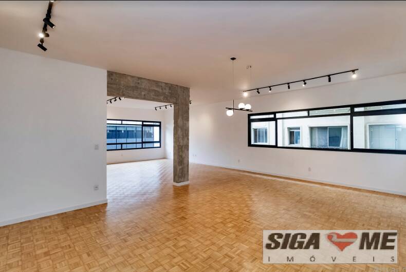 Apartamento à venda com 3 quartos, 220m² - Foto 1