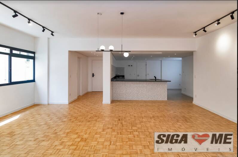 Apartamento à venda com 3 quartos, 220m² - Foto 3