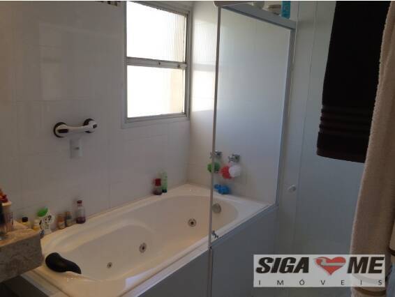 Apartamento à venda com 5 quartos, 210m² - Foto 10