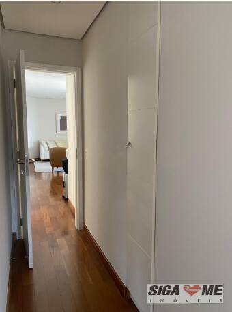 Apartamento para alugar com 3 quartos, 137m² - Foto 19