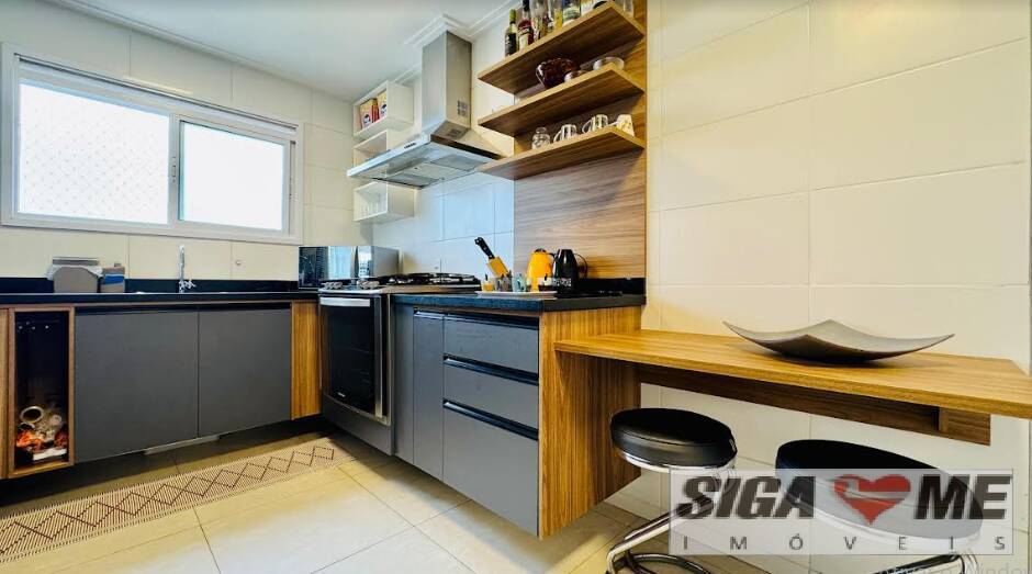 Apartamento à venda com 3 quartos, 158m² - Foto 13