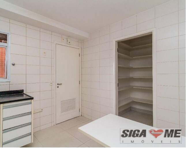 Apartamento à venda com 3 quartos, 136m² - Foto 6