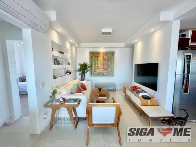 Apartamento à venda com 2 quartos, 74m² - Foto 1