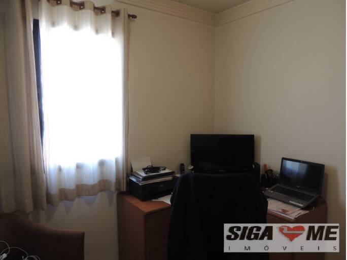 Apartamento à venda com 3 quartos, 75m² - Foto 13