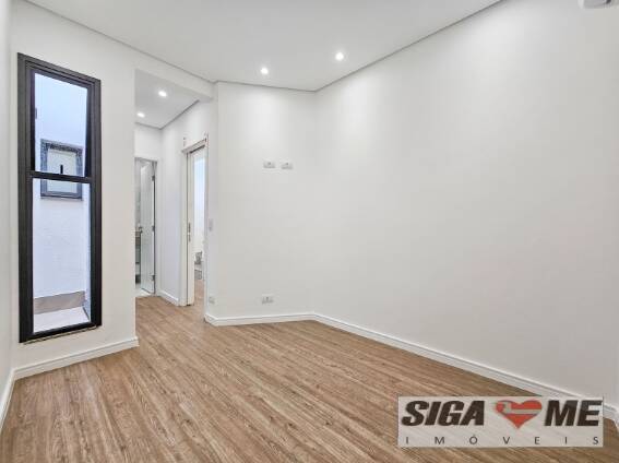 Sobrado à venda com 4 quartos, 160m² - Foto 4