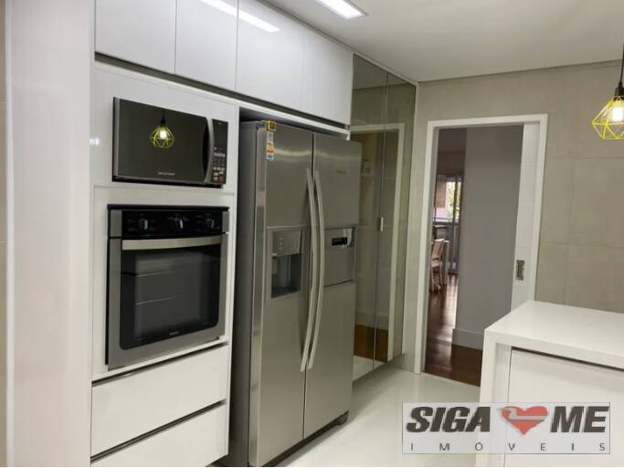 Apartamento à venda com 4 quartos, 238m² - Foto 2