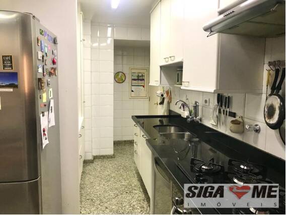 Apartamento à venda com 3 quartos, 158m² - Foto 5