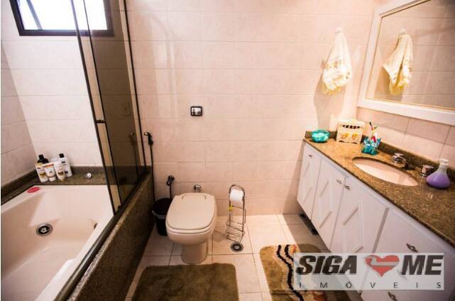 Apartamento à venda com 3 quartos, 158m² - Foto 11