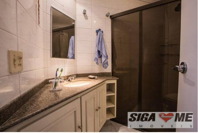 Apartamento à venda com 3 quartos, 158m² - Foto 13