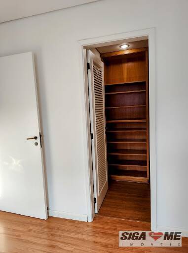 Apartamento para alugar com 2 quartos, 140m² - Foto 26