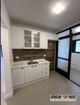 Apartamento à venda com 3 quartos, 78m² - Foto 2