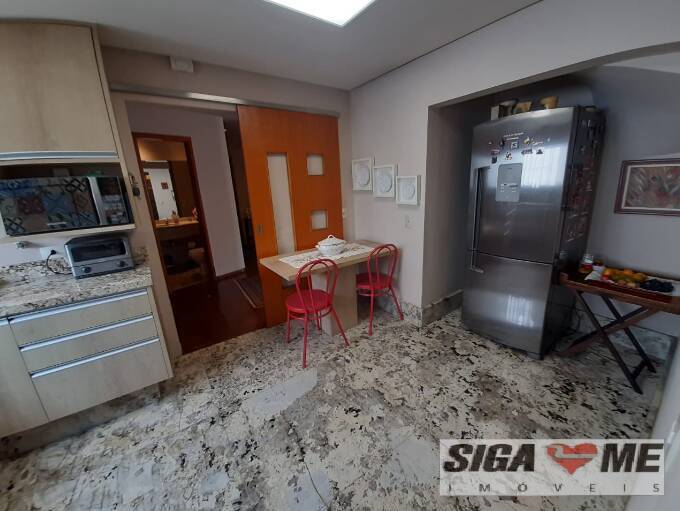 Apartamento à venda com 3 quartos, 275m² - Foto 12