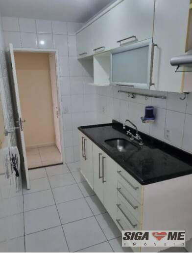 Apartamento à venda com 2 quartos, 74m² - Foto 3