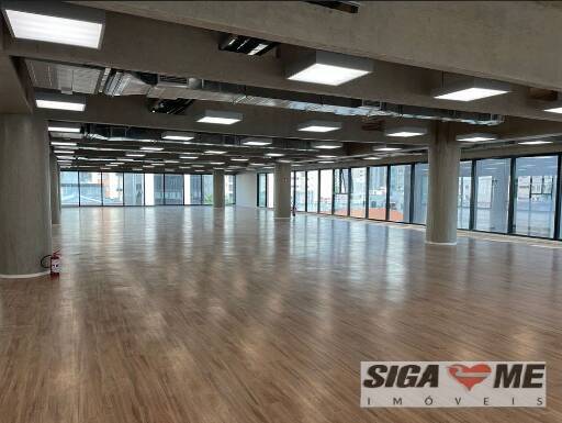 Prédio Inteiro para alugar, 779m² - Foto 1