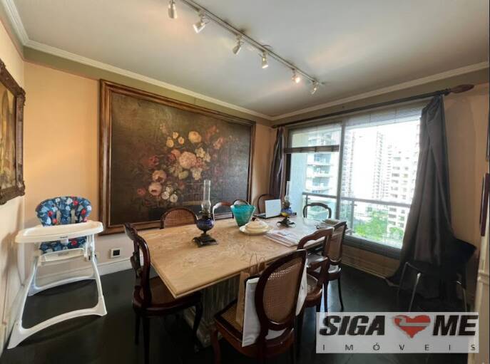 Apartamento à venda com 4 quartos, 220m² - Foto 2