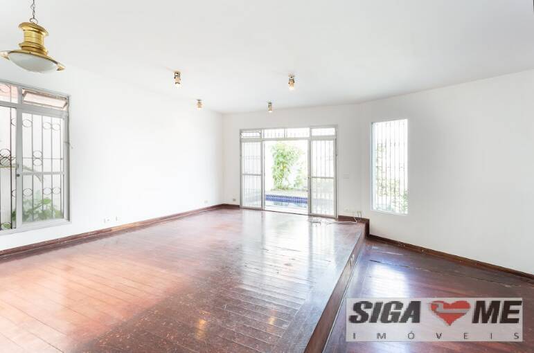 Casa à venda com 5 quartos, 257m² - Foto 1