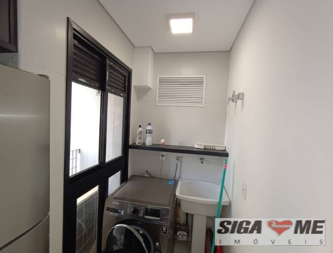 Apartamento para alugar com 2 quartos, 70m² - Foto 12