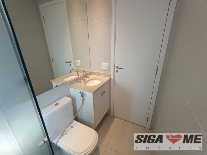 Apartamento para alugar com 2 quartos, 70m² - Foto 26