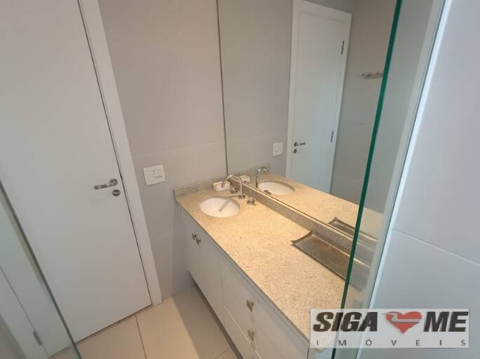 Apartamento para alugar com 2 quartos, 70m² - Foto 28