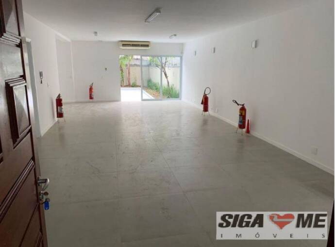 Casa à venda com 2 quartos, 302m² - Foto 5