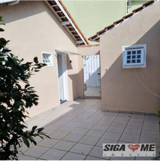 Casa à venda com 3 quartos, 100m² - Foto 12