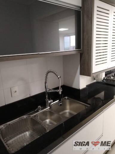 Apartamento à venda com 2 quartos, 61m² - Foto 2