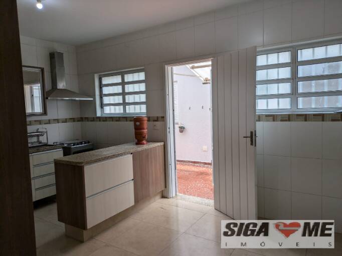 Casa à venda com 3 quartos, 159m² - Foto 14