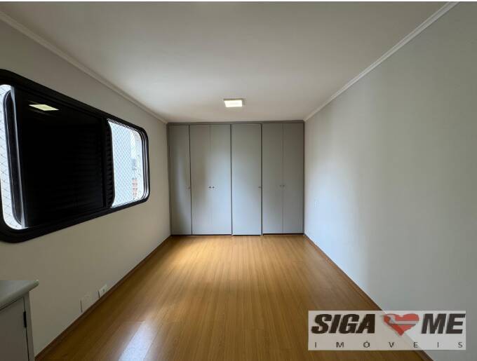 Apartamento à venda com 4 quartos, 331m² - Foto 2