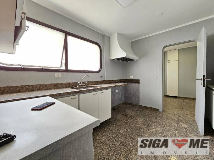 Apartamento à venda com 4 quartos, 331m² - Foto 13