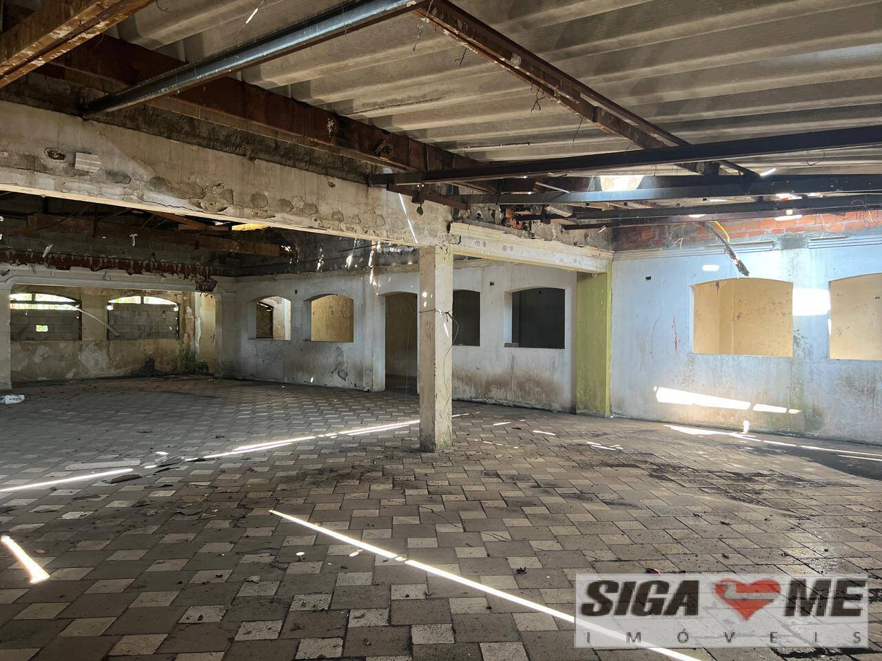 Depósito-Galpão-Armazém à venda, 550m² - Foto 4