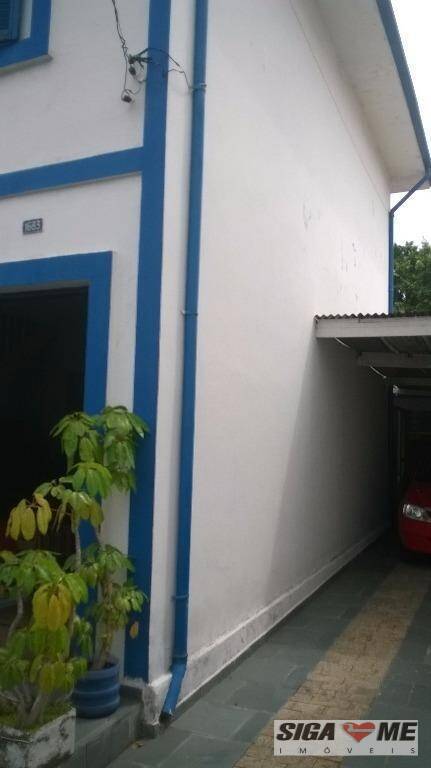 Sobrado à venda com 2 quartos, 120m² - Foto 1